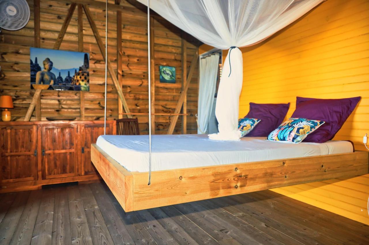 Ti Kaz Anoli Cottage En Bois Avec Vue Sur La Baie Terre-de-Bas Zewnętrze zdjęcie